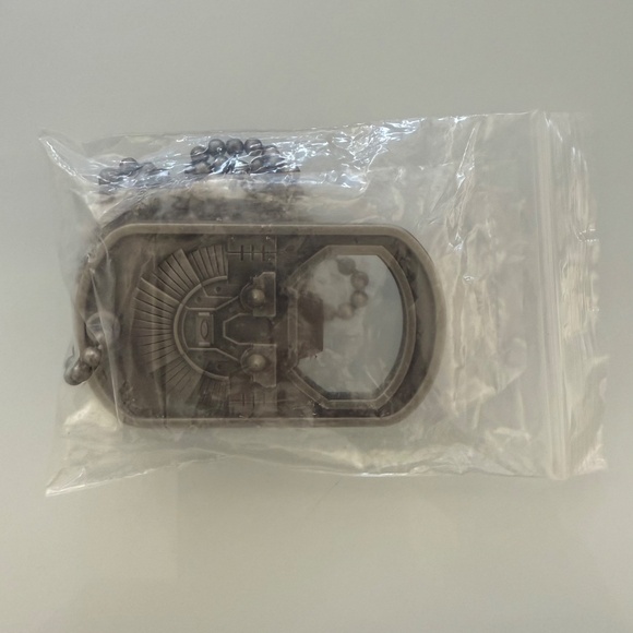 Very Rare - OAKLEY Dog Tag Bottle Opener with Chain - Picture 3 of 3